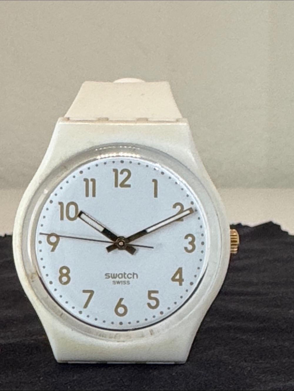 Vintage Swatch White Minimalist Swiss Watch Gold Numbers Unisex